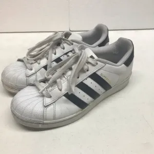 ADIDAS | Big Kids Unisex White &amp;  Black Original Superstar Sneakers Size 6