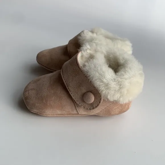 Age of Innocence Pink Mini Muni Bootie VVGUC