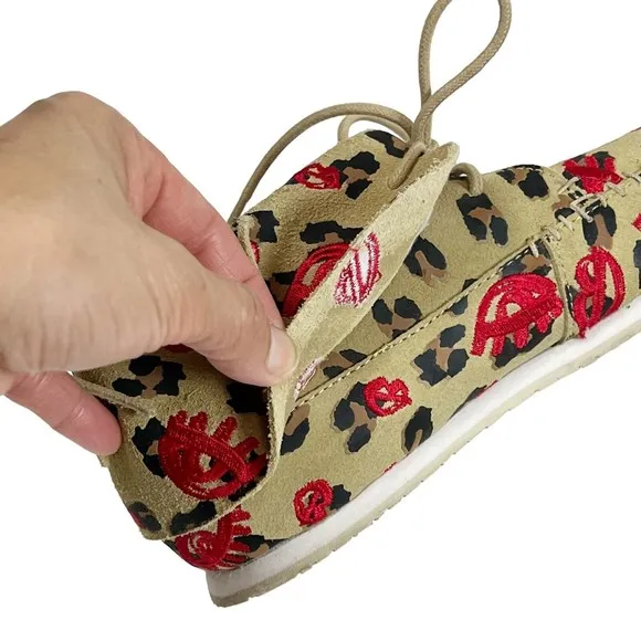 AKID Big Girls 4Y Leather Moccasin Booties Leopard Tan  with Red Embroidery