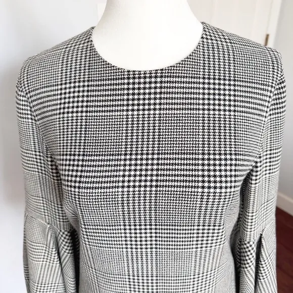 Alice   Olivia Dress Black White Houndstooth Bell Sleeves Sz 4 Classic Office