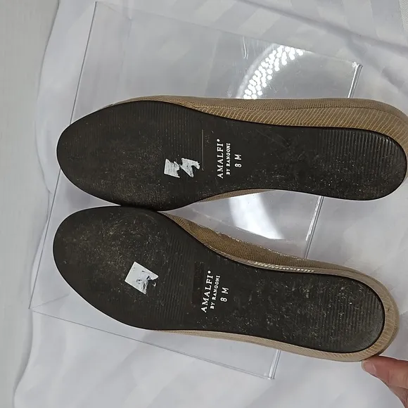 AMALFI BY RANGONI SLIP ON WEDGE SHOE SIZE 8 IN BIEGE/ TAN