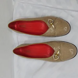 AMALFI BY RANGONI SLIP ON WEDGE SHOE SIZE 8 IN BIEGE/ TAN
