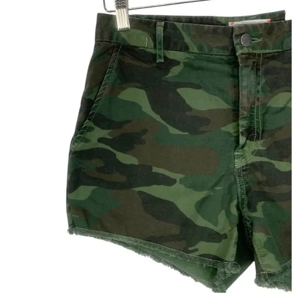 Anthropologie Sundry Camo Le Soleil Shorts Size 26