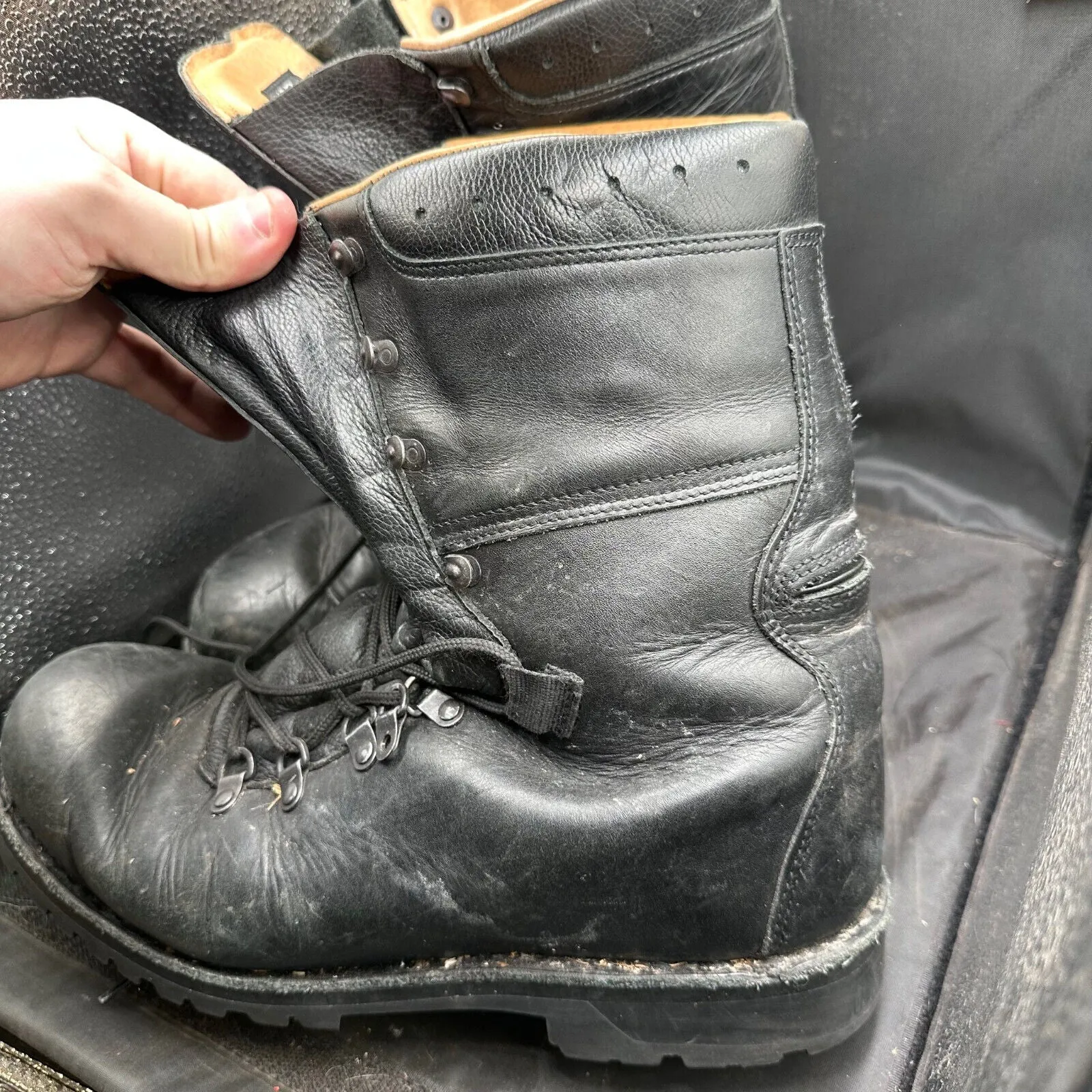 Austrian Army Black Leather Heavy Duty Combat Boots - Size EU 46 - UK 11