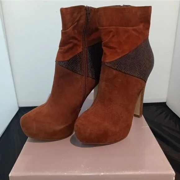 💯🔥BAKERS KATERINA SUEDE LEATHER BOOTIES 3&quot; HEELS WOMEN'S SIZE 9.5- Gently Wor