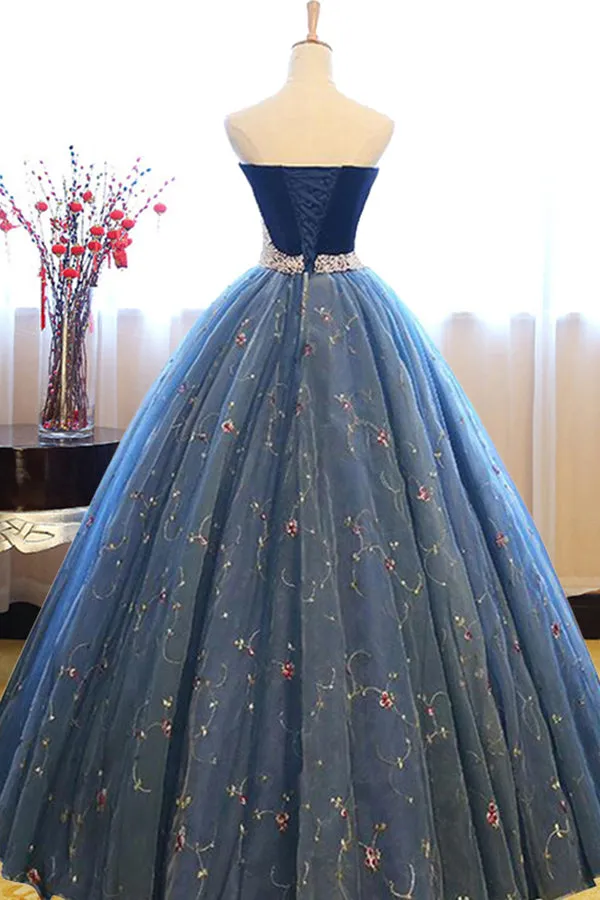 Ball Gown Sweetheart Court Train Navy Blue Lace Prom Dress with Beading Q47