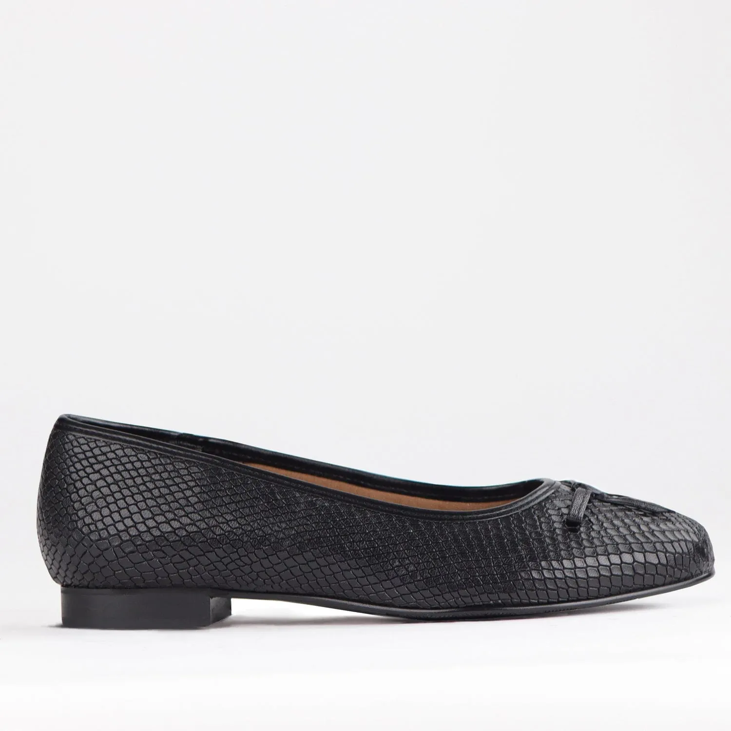 Ballerina Flat Pump with Bow in Black Multi - 12669
