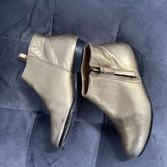 Bonpoint girls gold genuine leather side zip boots