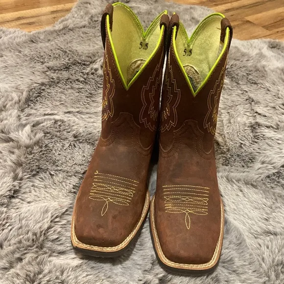 Boys Ariat cowboy boots