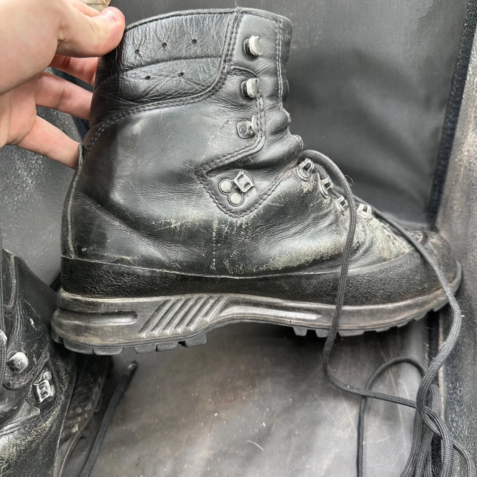 British Army Black Leather Heavy Duty Combat Boots - Size EU 43 - UK 9