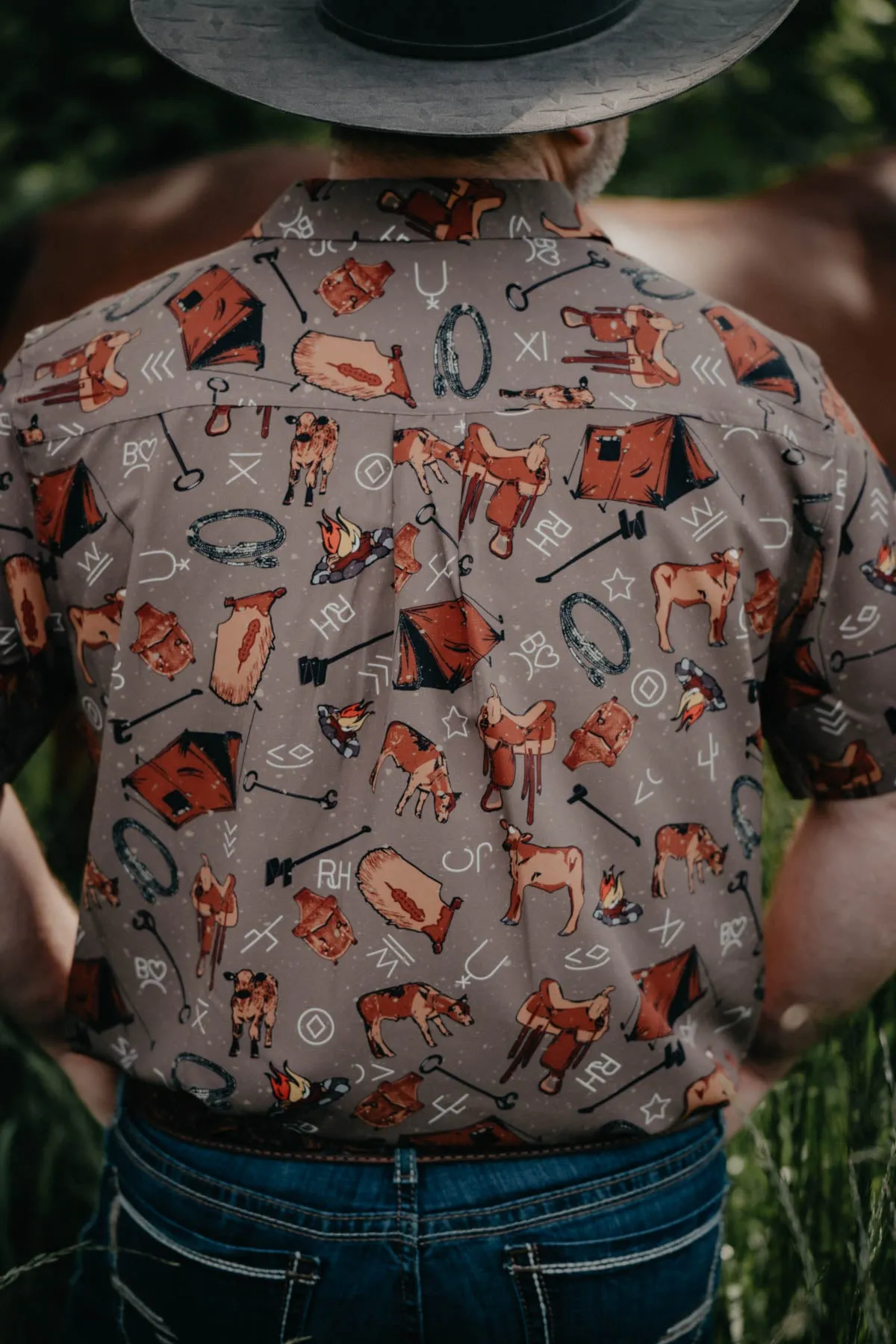 CINCH Men's Brown Cowboy Campfire Short Sleeve Button Up (S ONLY)