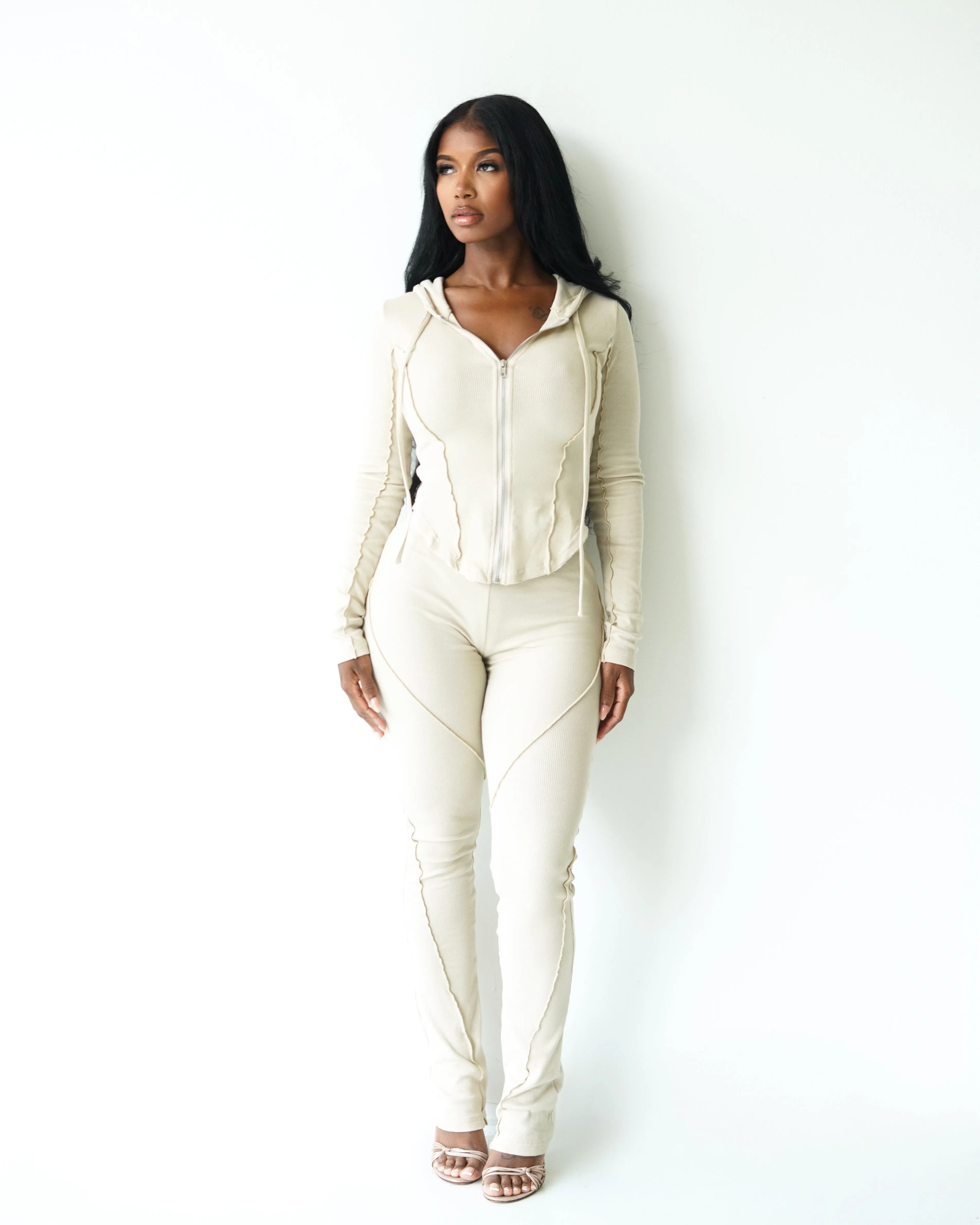 CREAM CONTOUR SET