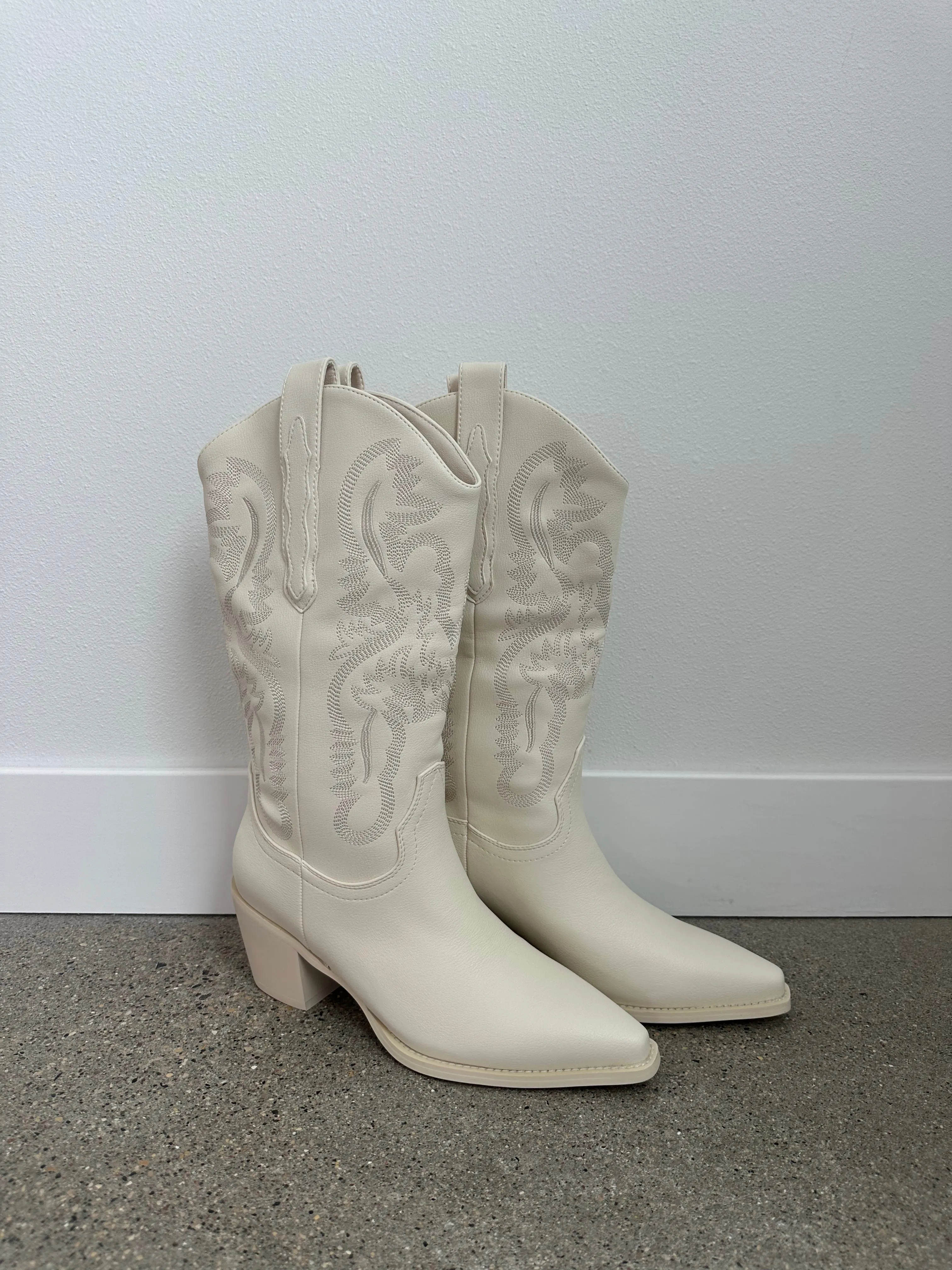 Danilo Classic Cowboy Boot