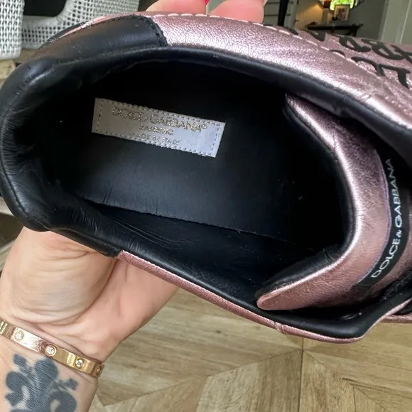 Dolce &amp; Gabbana 👧🏽Girls Youth👧🏽 Pink Metallic Logo Leather Low Top Sneakers