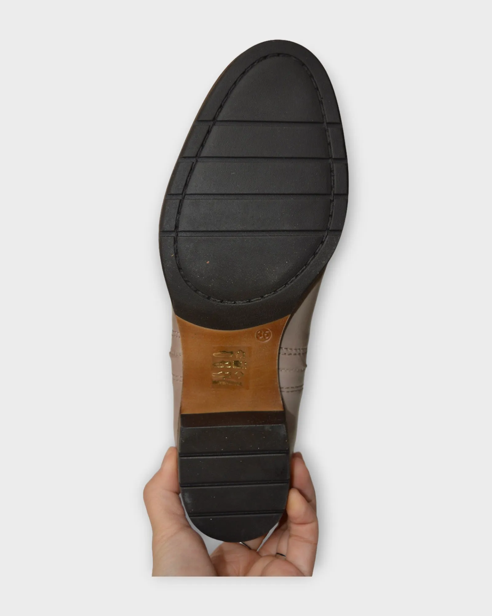 EOS Gaid Size 41 only