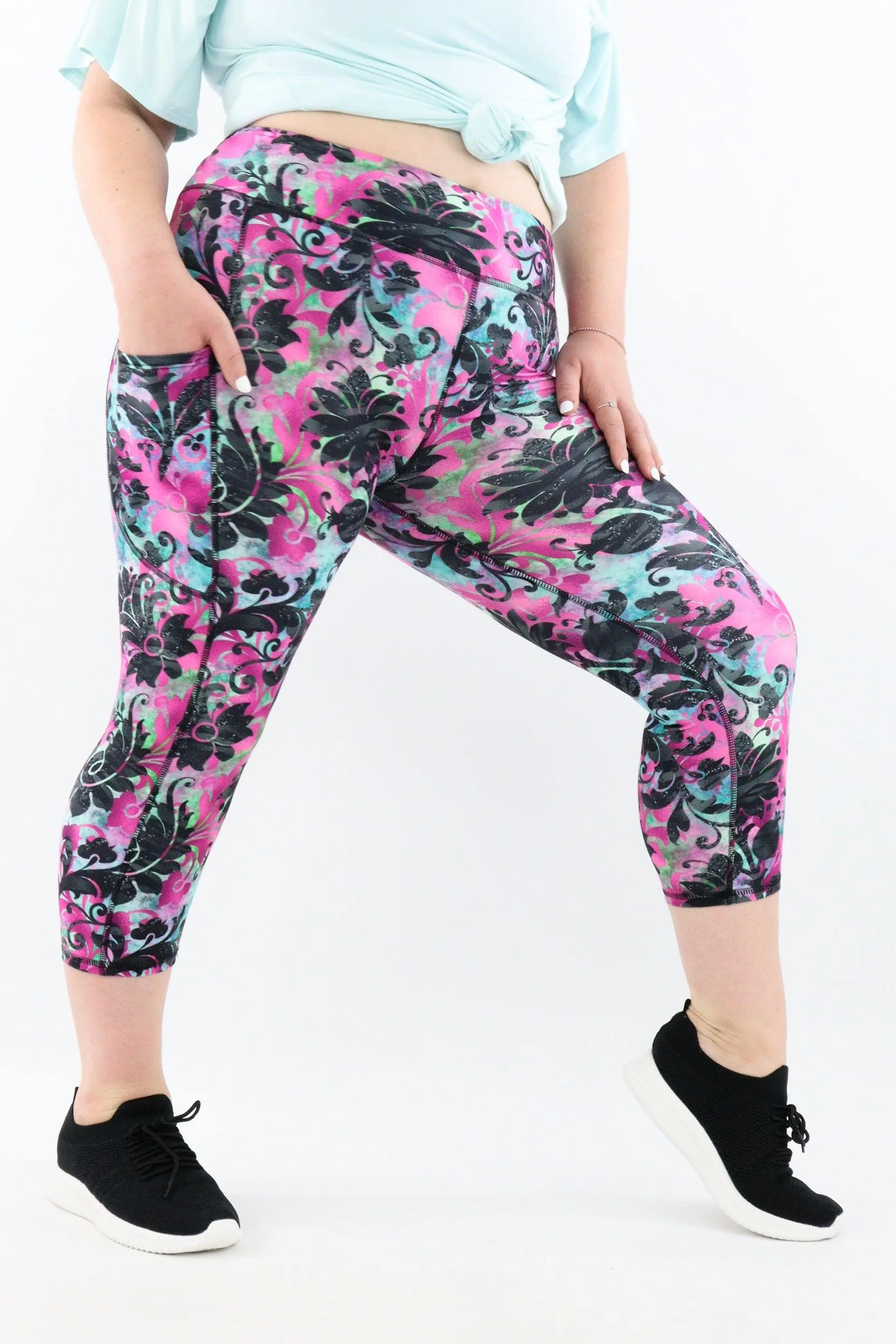 Glisten Floral - Casual - Capri Leggings - Pockets
