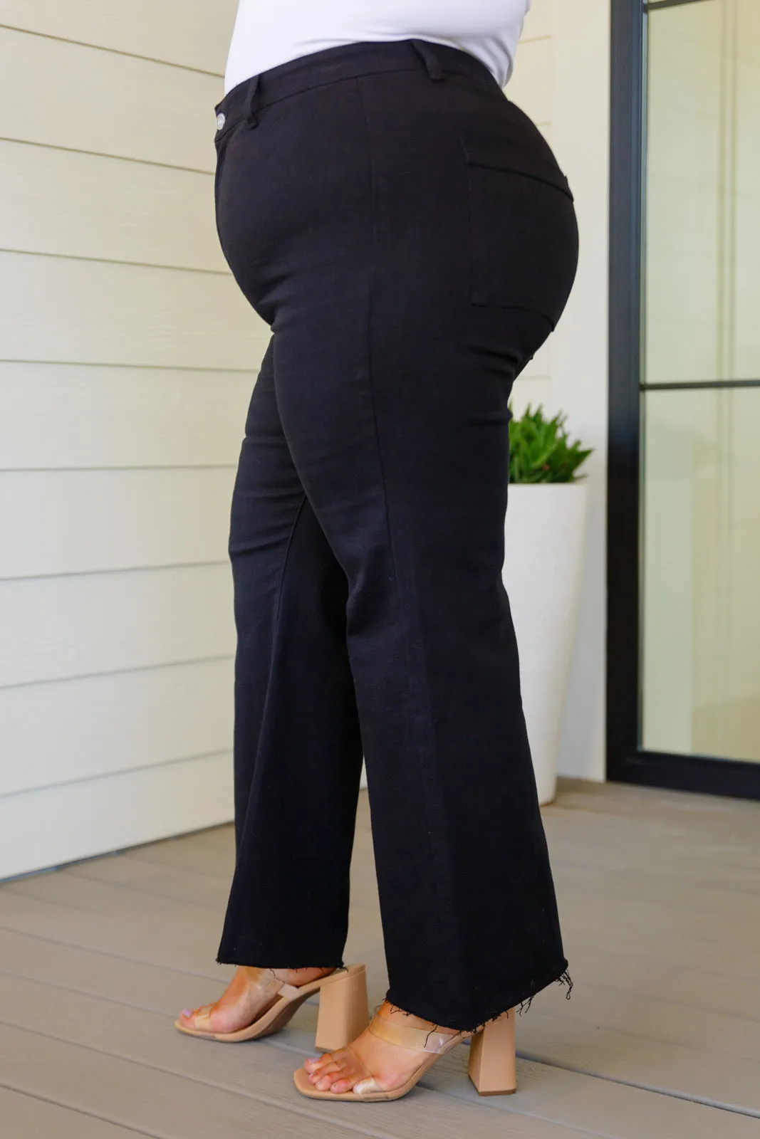 Hazel Blues® |  August High Rise Wide Leg Crop Jeans in Black