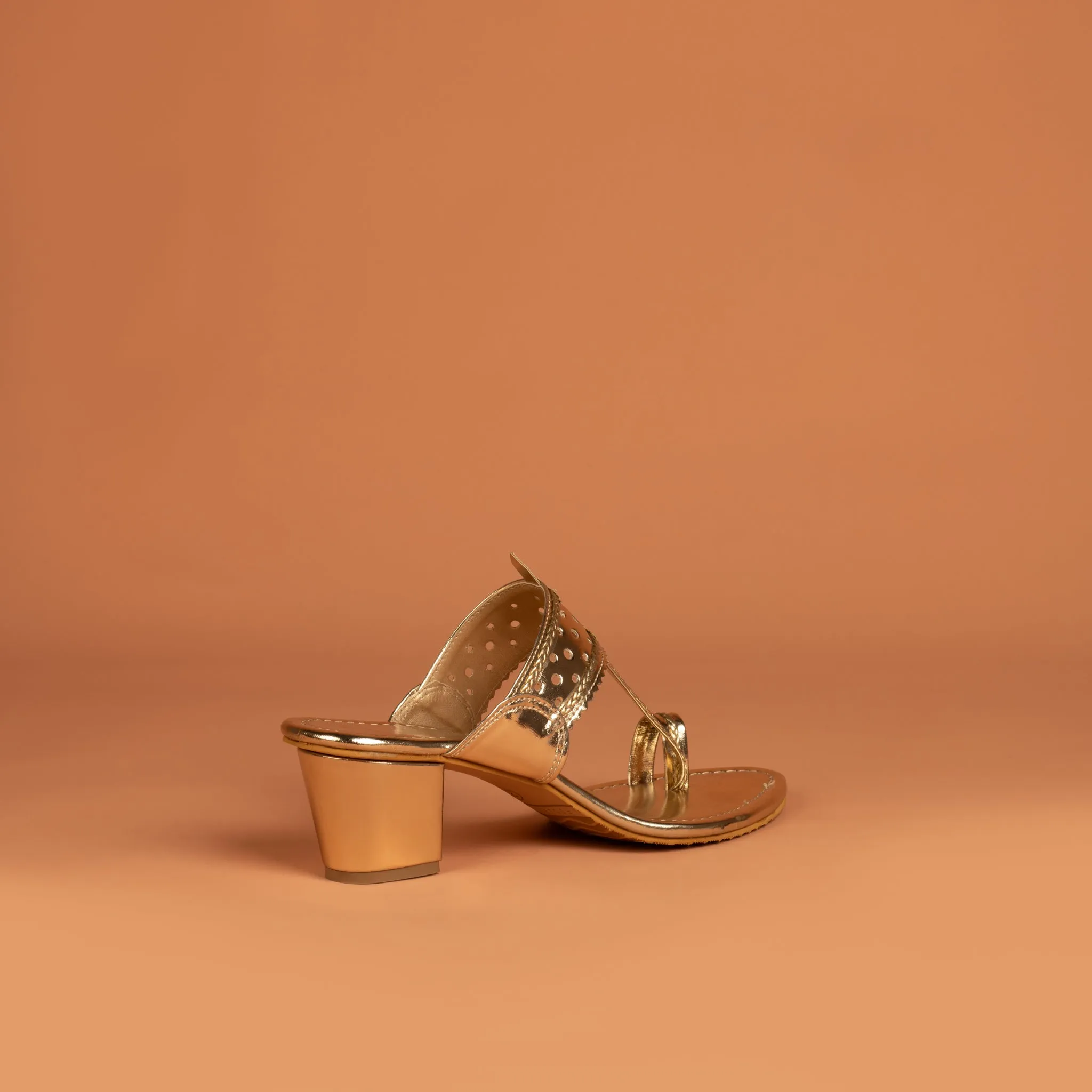 Inayat Kolhapuri Heels