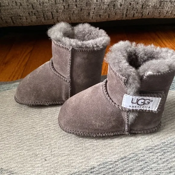 Infant Ugg Erin Bootie Style 5202 in Charcoal
