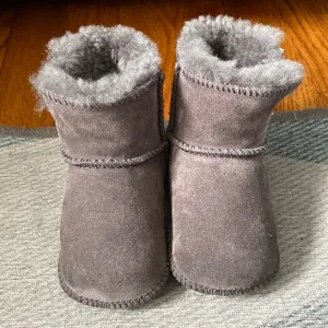 Infant Ugg Erin Bootie Style 5202 in Charcoal