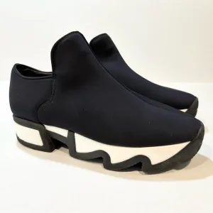 iRi Wes Sneakers Black Outline Neoprene Low Top Slip On, Size 39.5 (US 9-9.5)