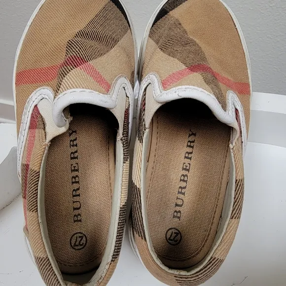 Kids Burberry check slip on sneakers. Size EU 27/ US 10(toddler)
