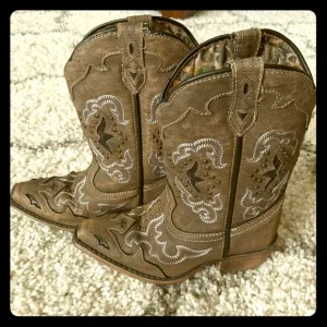 Laredo cowboy boots size 11.5D toddler/kids