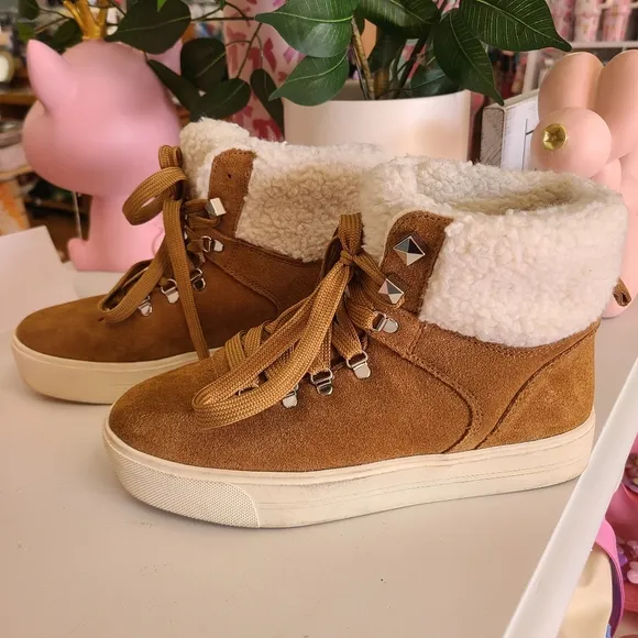 Marc Fisher Brown Leather Bootie with White Size 6