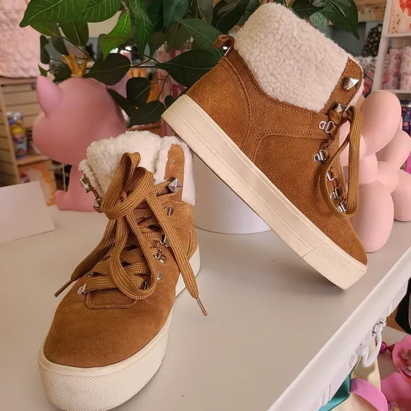 Marc Fisher Brown Leather Bootie with White Size 6