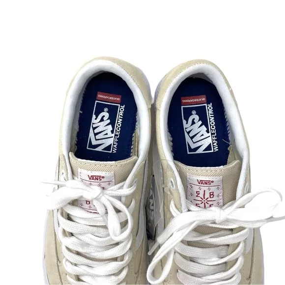 💖MEGA SALE💖VANS Berle Whitecap Suede Low Top White Tan  Women’s  VN0A5JIJ83M