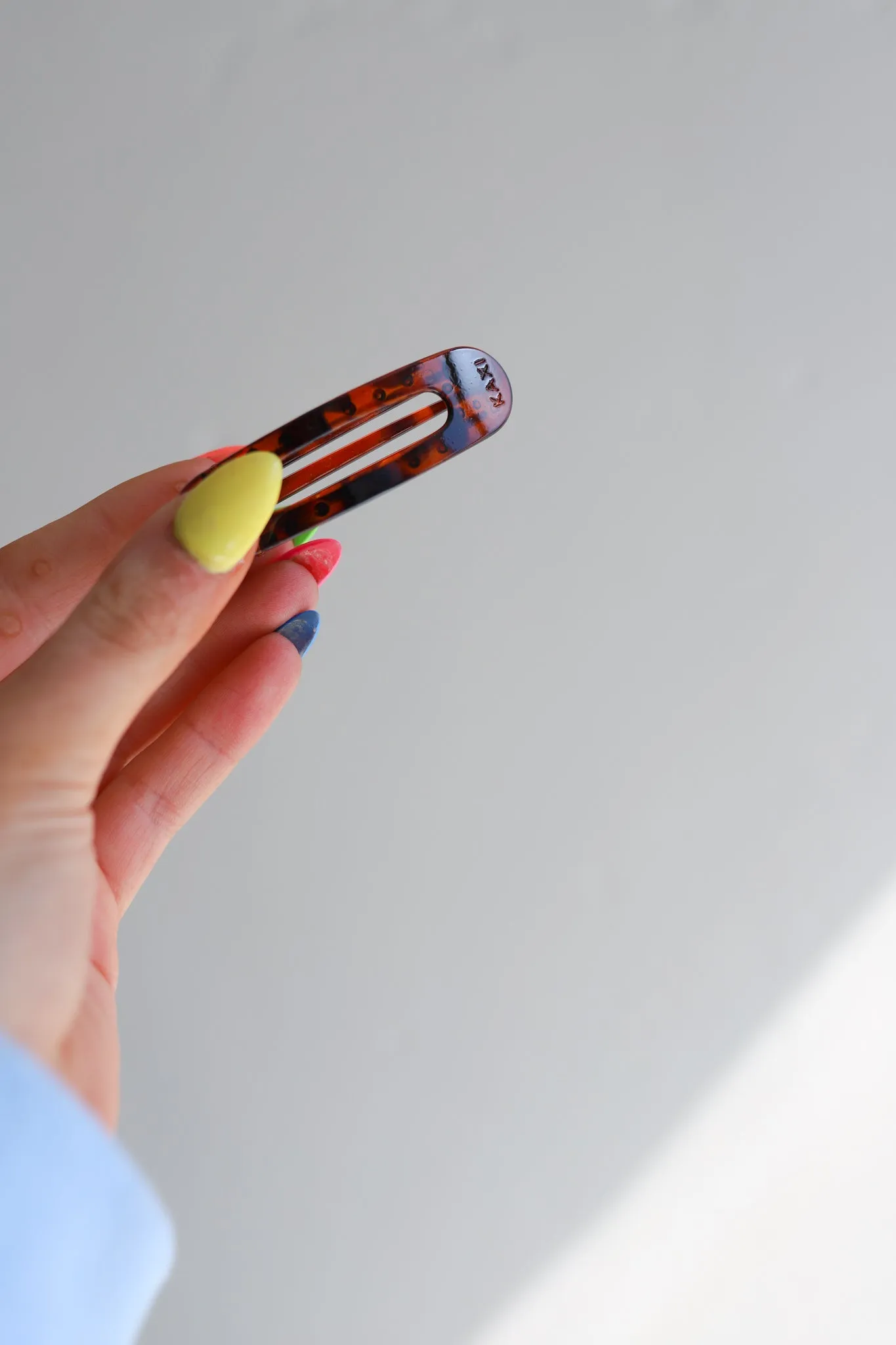 MINI LAY DOWN CLAW ( 12 COLORS )