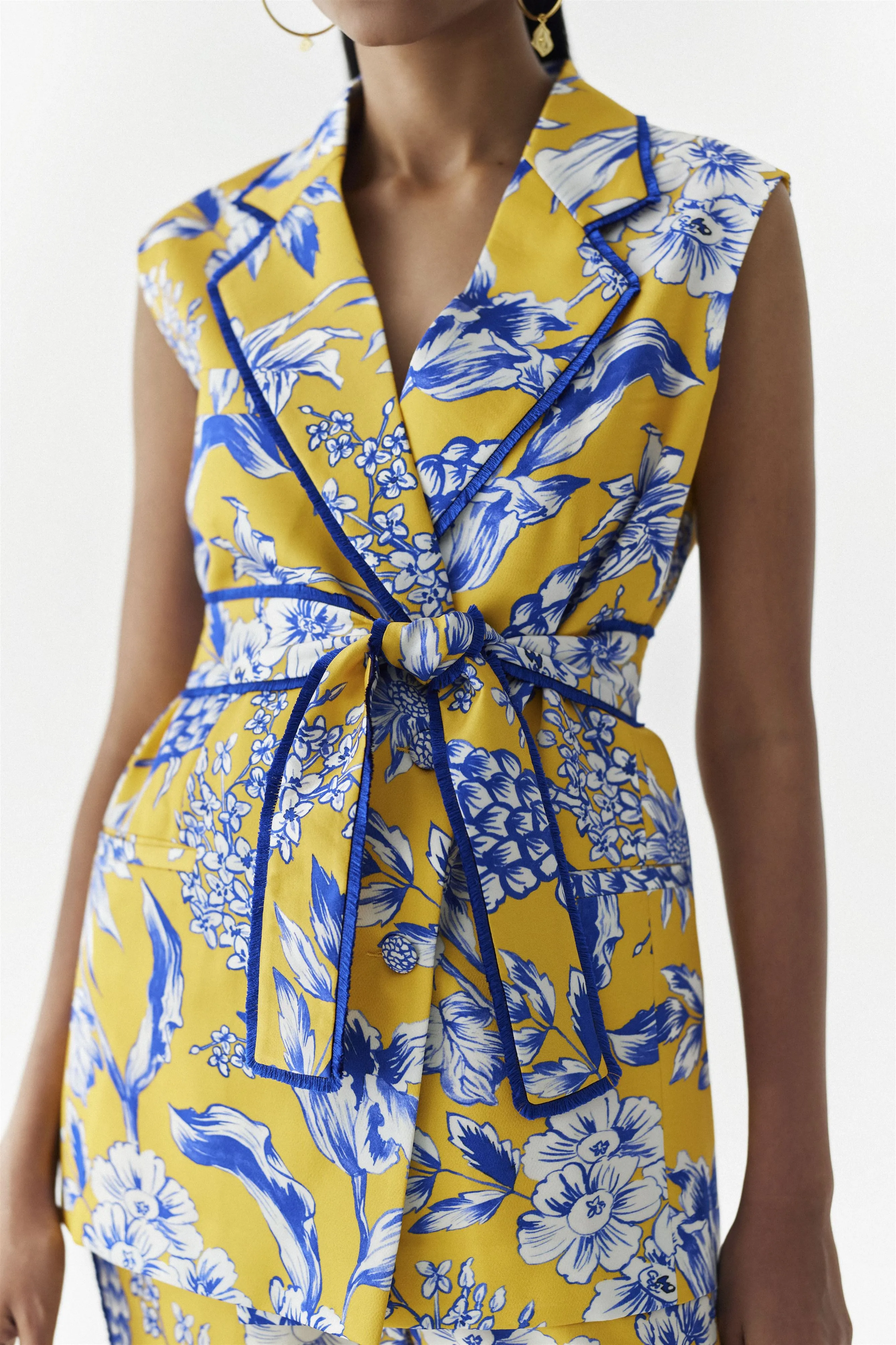 New Season Summer to Fall 2024-Co-ord Blazer Pants Vegan Silk yellow Blue Pinepple Print-Studio Rigu-Fashion Edit Amazonico