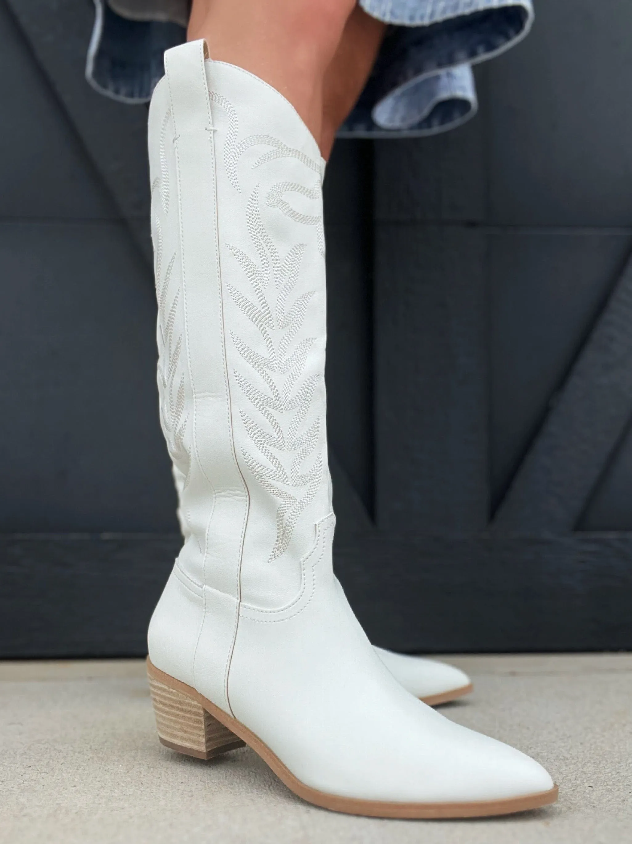 Next Level Cowgirl Boots In White