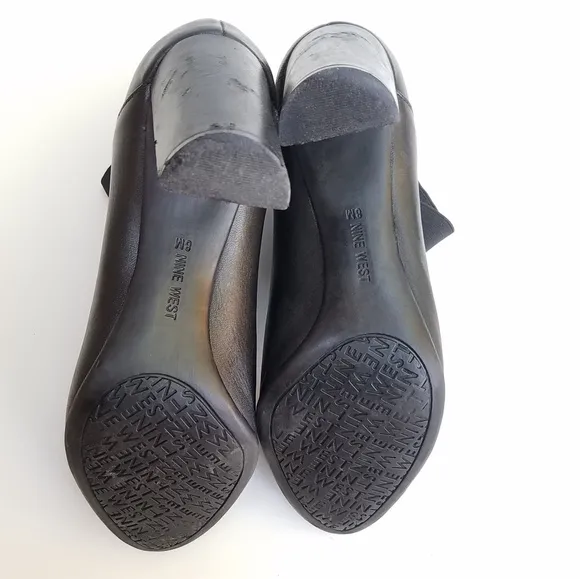 NINE WEST Black leather heeled bootie for women size 8