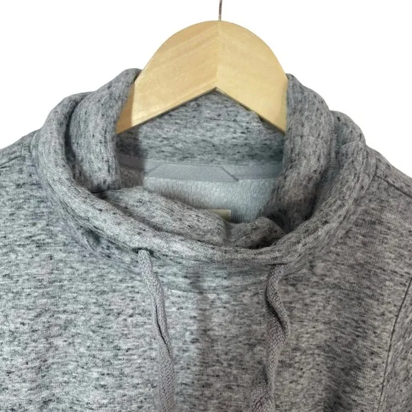 NWOT UGG Women’s Pichot Fleece Poncho in Grey Size M/L