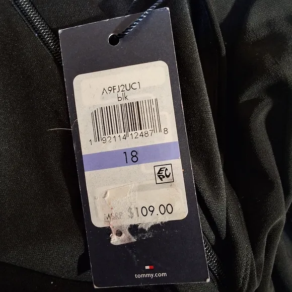 NWT TOMMY HILFIGER BLACK LONG SLEEVE ABOVE THE KNEE SHEATH COCKTAIL DRESS