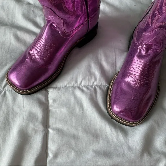 Old West Gina Shiny Purple Cowboy Boot