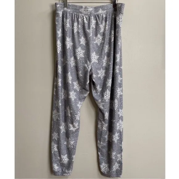 PJ Salvage Smoke Snowflake Peachy Jersey Pajamas Size 1X