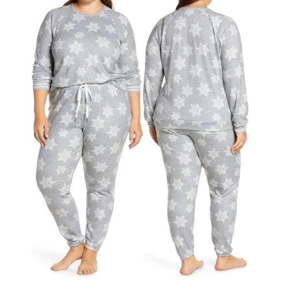 PJ Salvage Smoke Snowflake Peachy Jersey Pajamas Size 1X