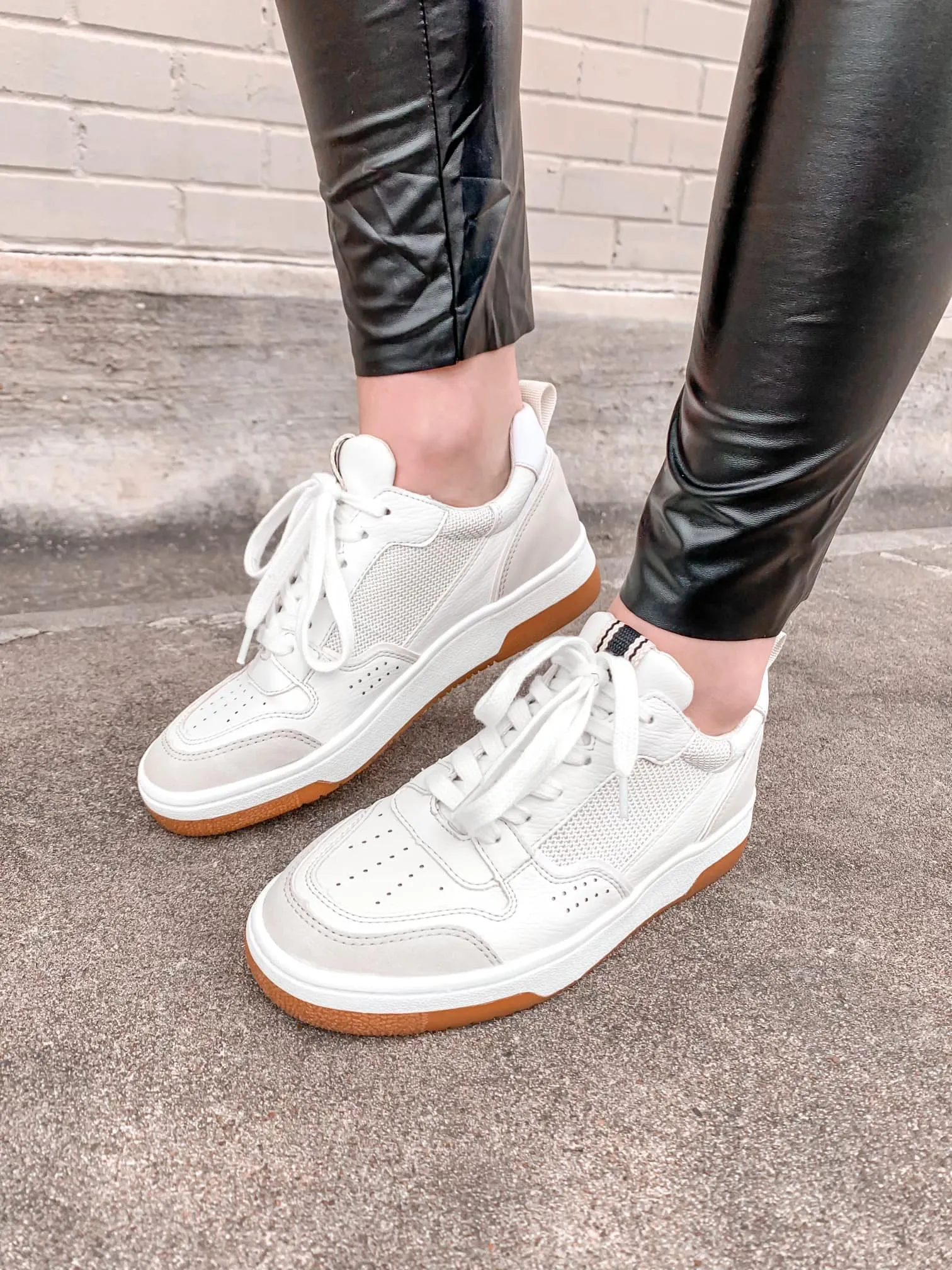 Romi Sneaker