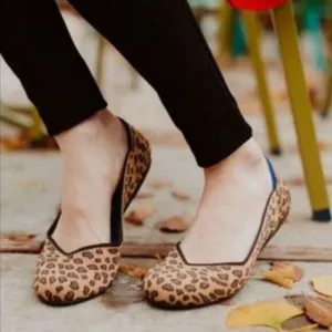 ROTHY’S Brown &amp; Tan The Round Toe Flat in Animal Print | 8.5