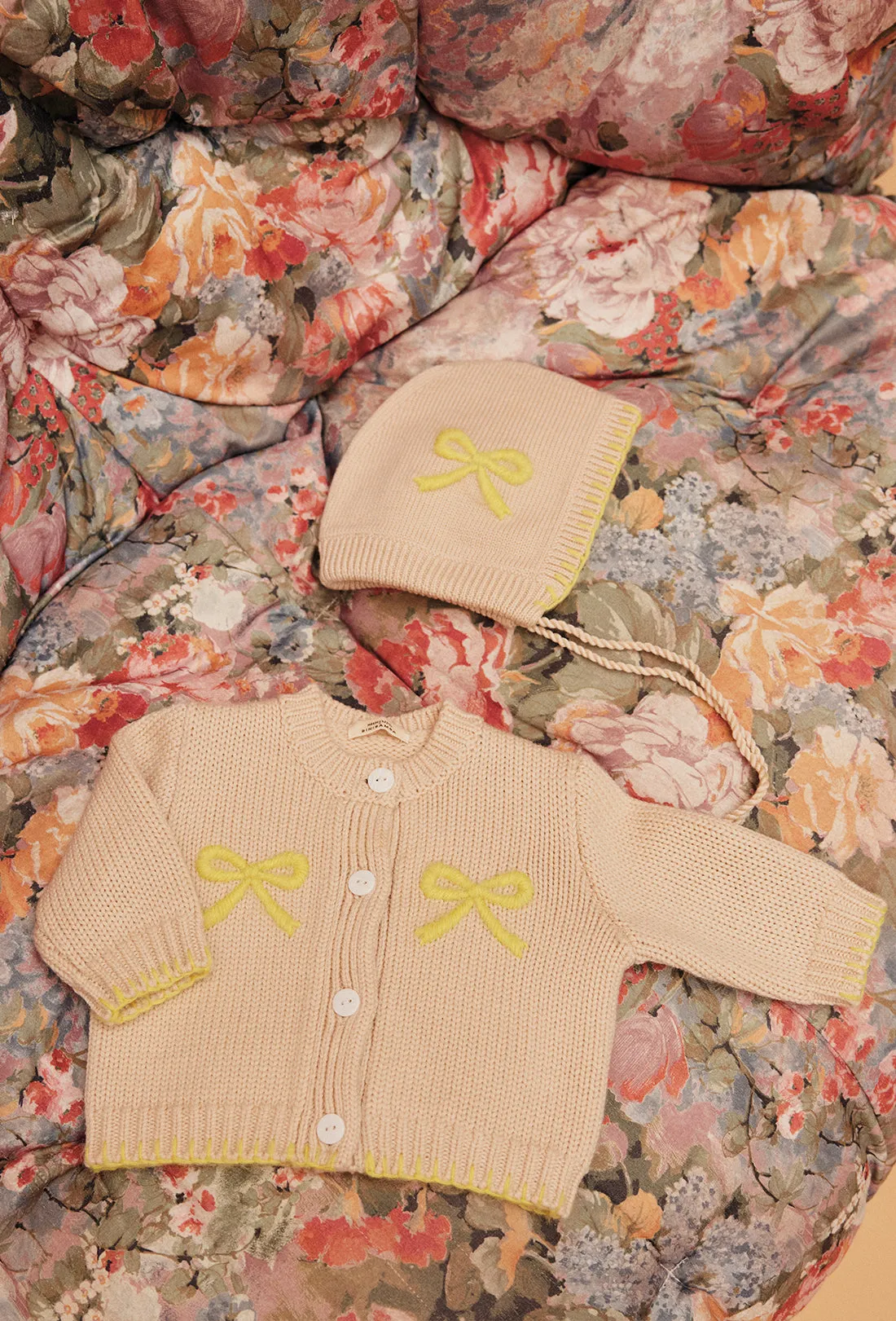 SHRIMPS X BINI PEANUT BOW INTARSIA BONNET