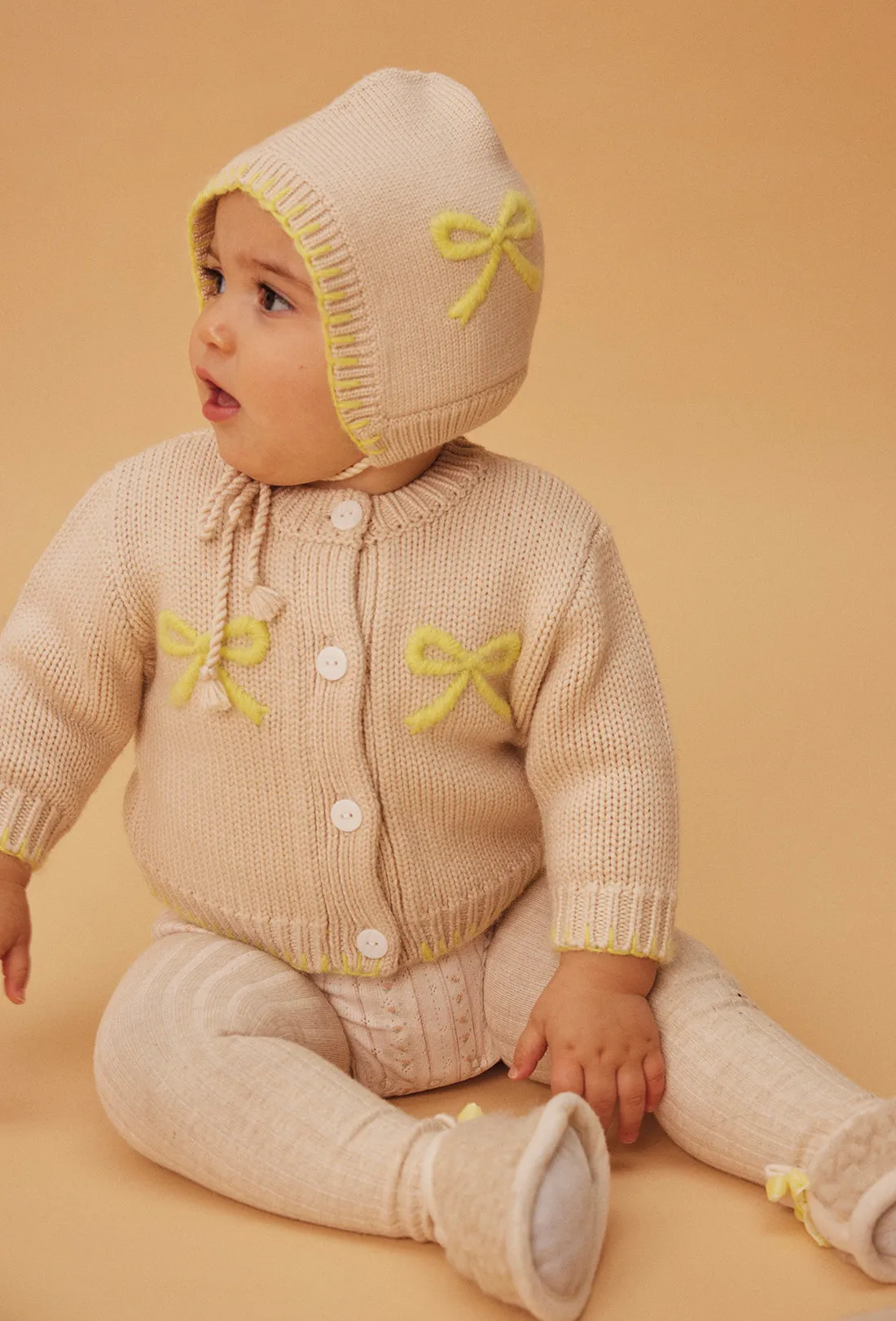 SHRIMPS X BINI PEANUT BOW INTARSIA BONNET