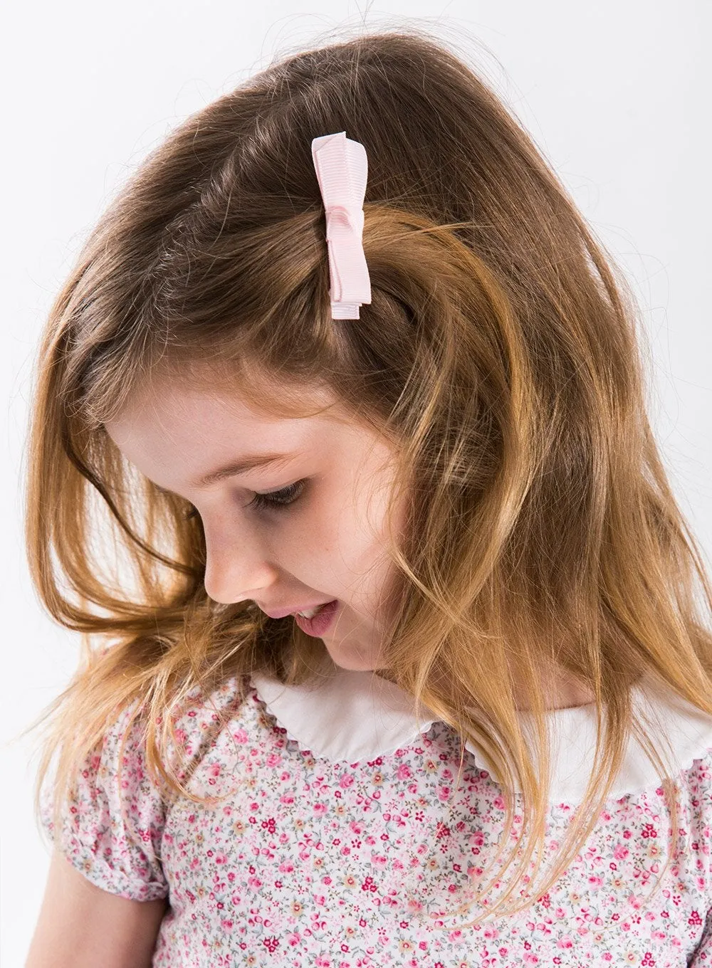 Small Bow Hair Clip in Powder Pink