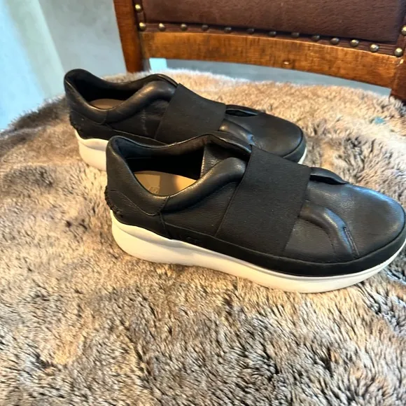 UGG Liba Black Leather Slip On Sneakers, Size 8