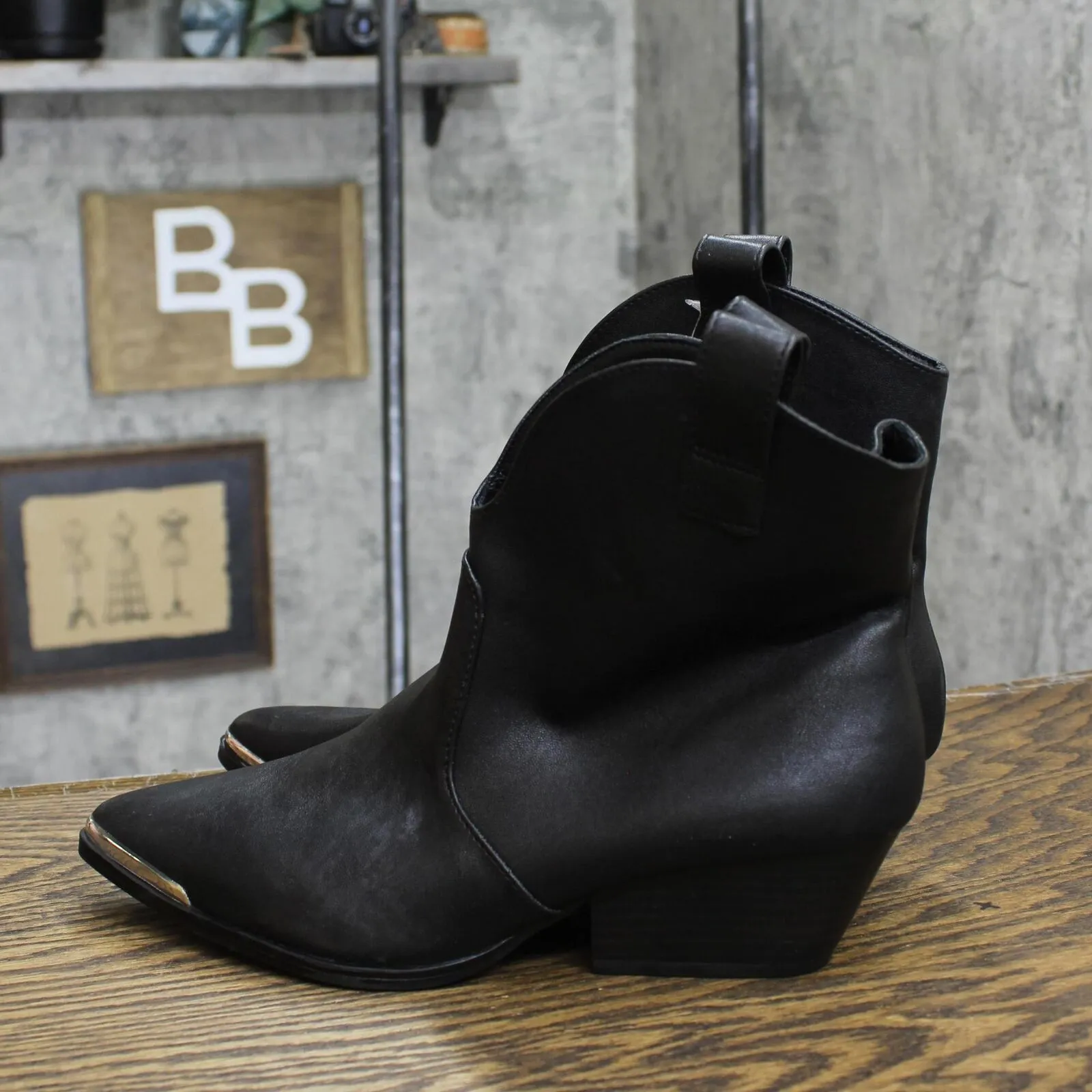 Universal Thread Women's Henley Ankle Western Boots 88375060 Black 9M