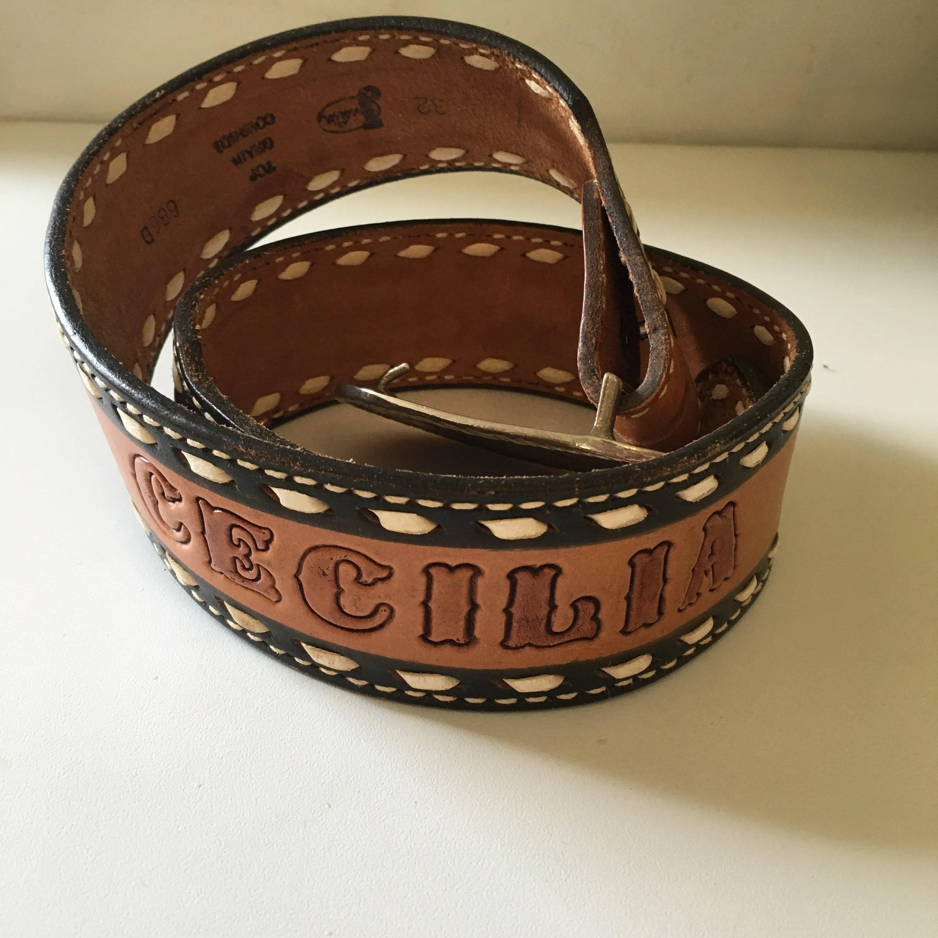 Vintage JUSTIN tooled top grain cowhide leather CECILIA belt etched buckle Unisex size 32