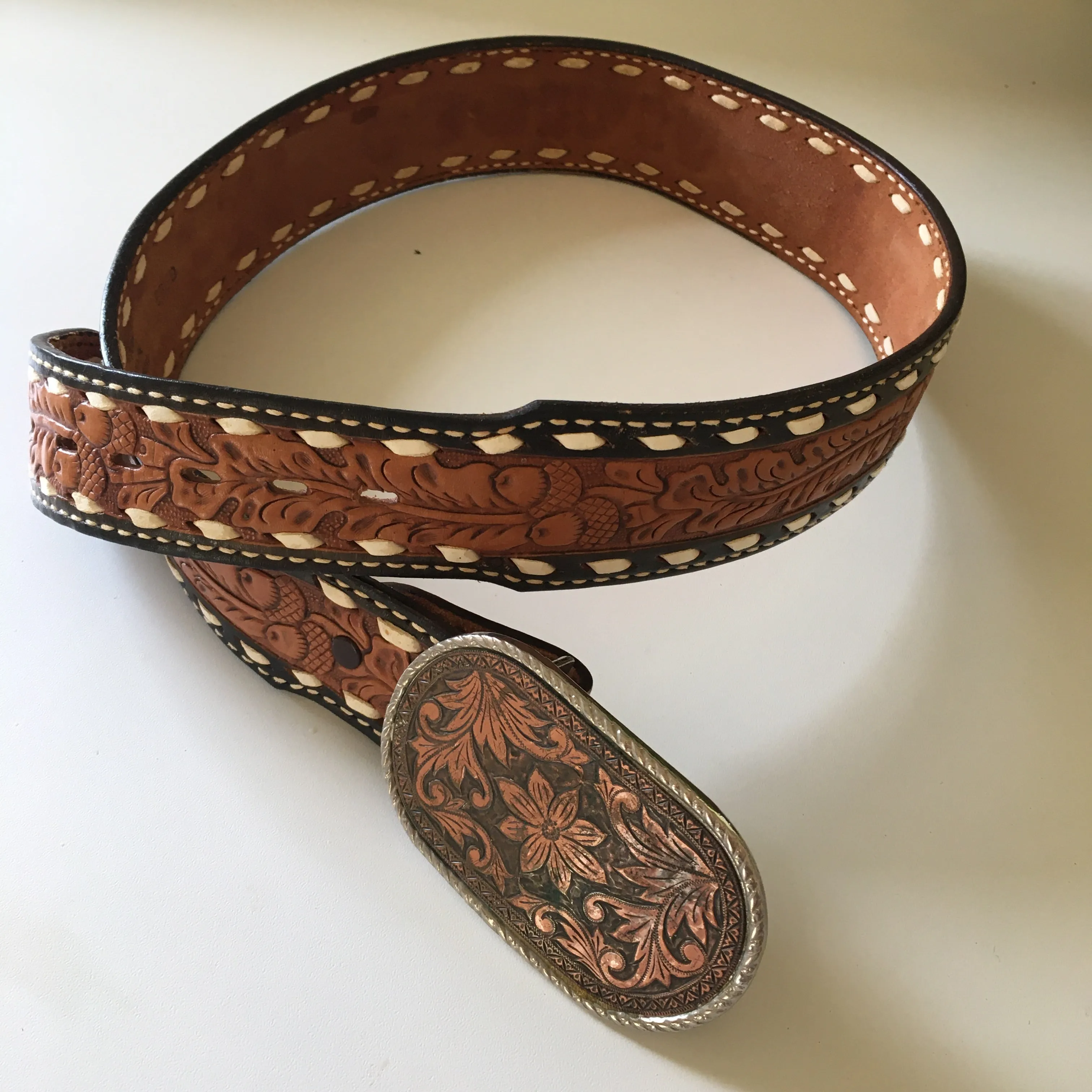 Vintage JUSTIN tooled top grain cowhide leather CECILIA belt etched buckle Unisex size 32