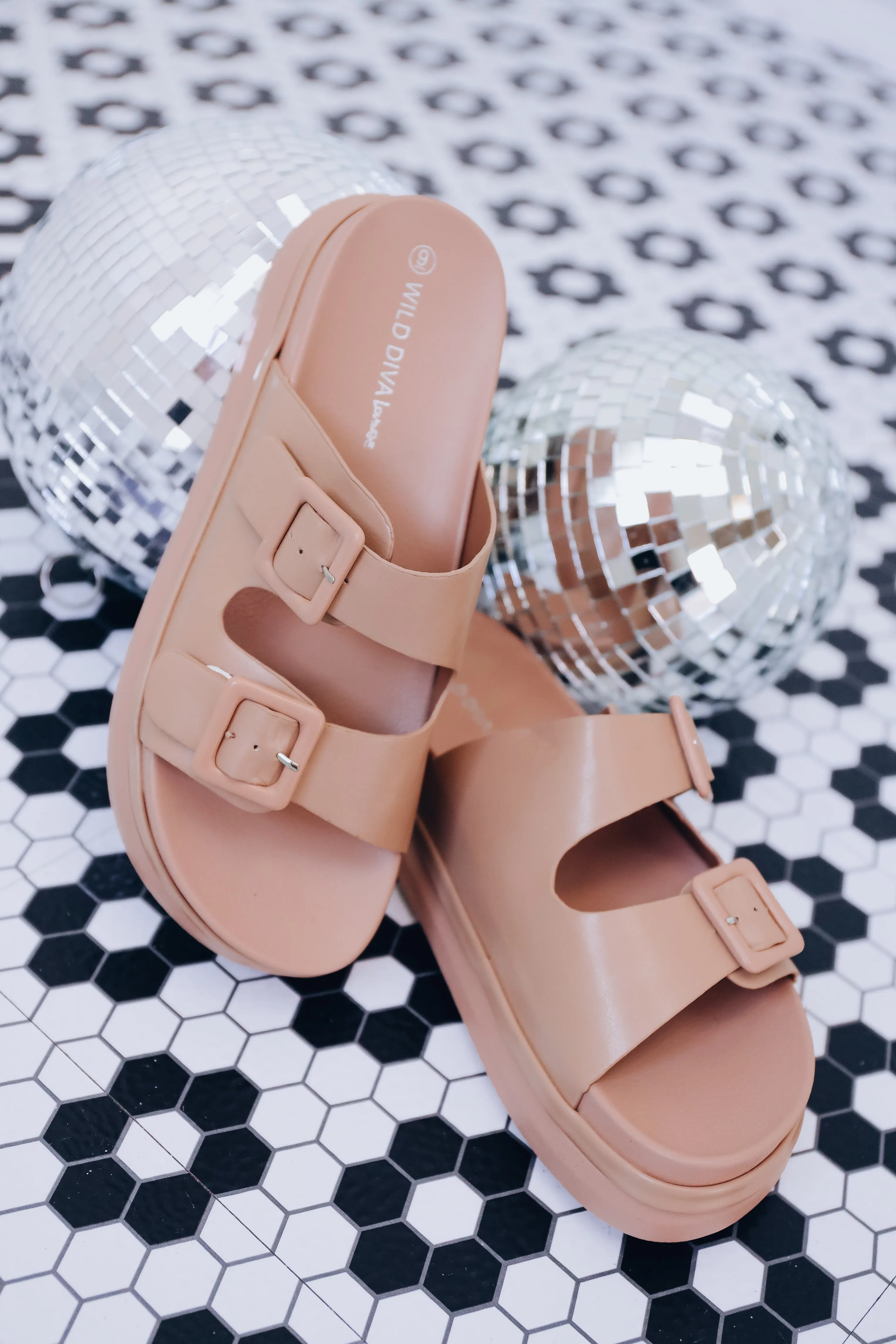 Your Go-To Platform Slide - Nude